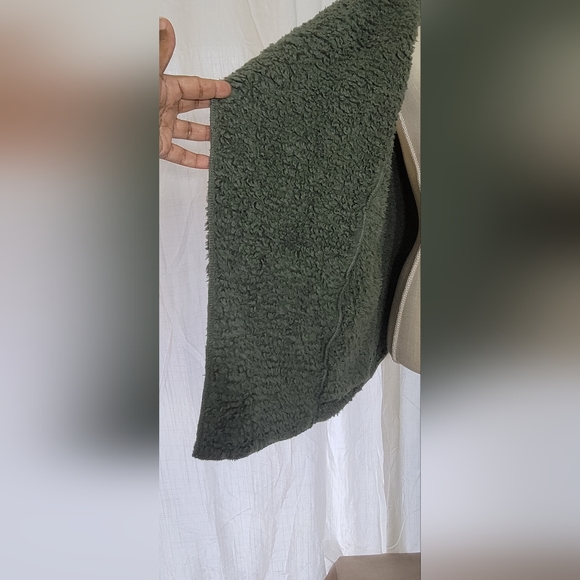 Te Verde Designed in NYC Women's Vest Hooded with Pockets Faux-Fur Sage … - Picture 6 of 12